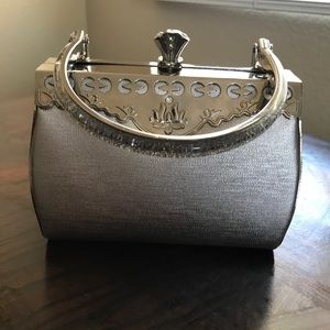 Silver clutch